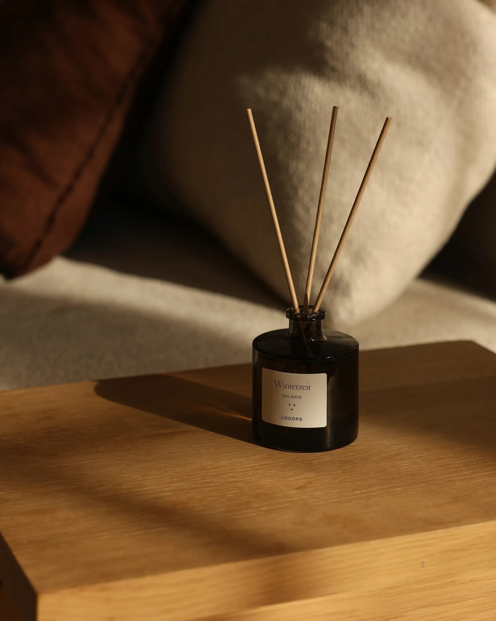 Winterzeit Set— Reed diffuser , and Refill