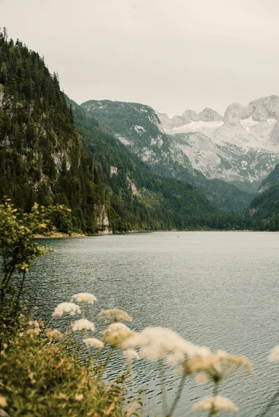 A lake in the middle of the mountain landscape.